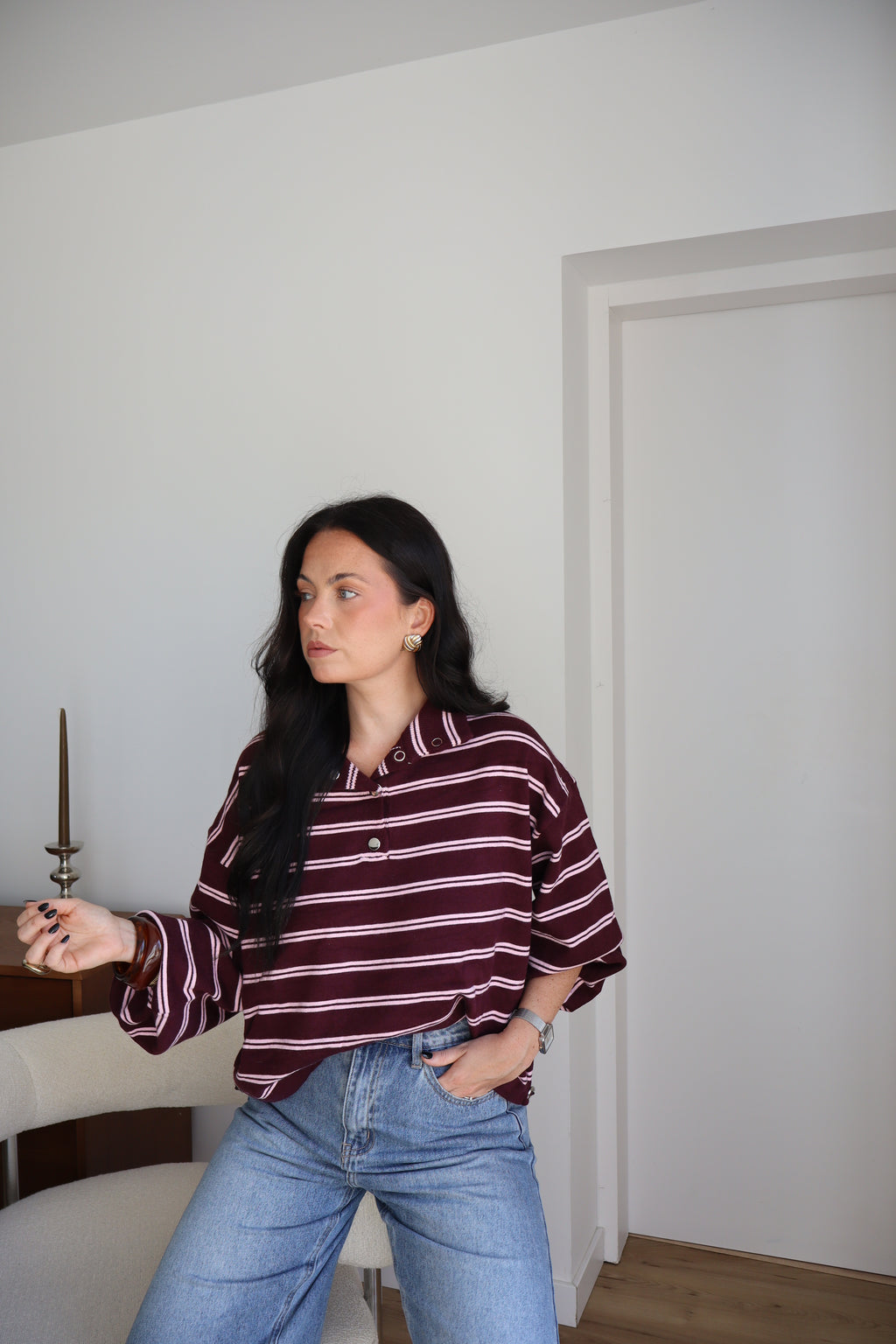 PULL BOUTON IRIS BORDEAUX