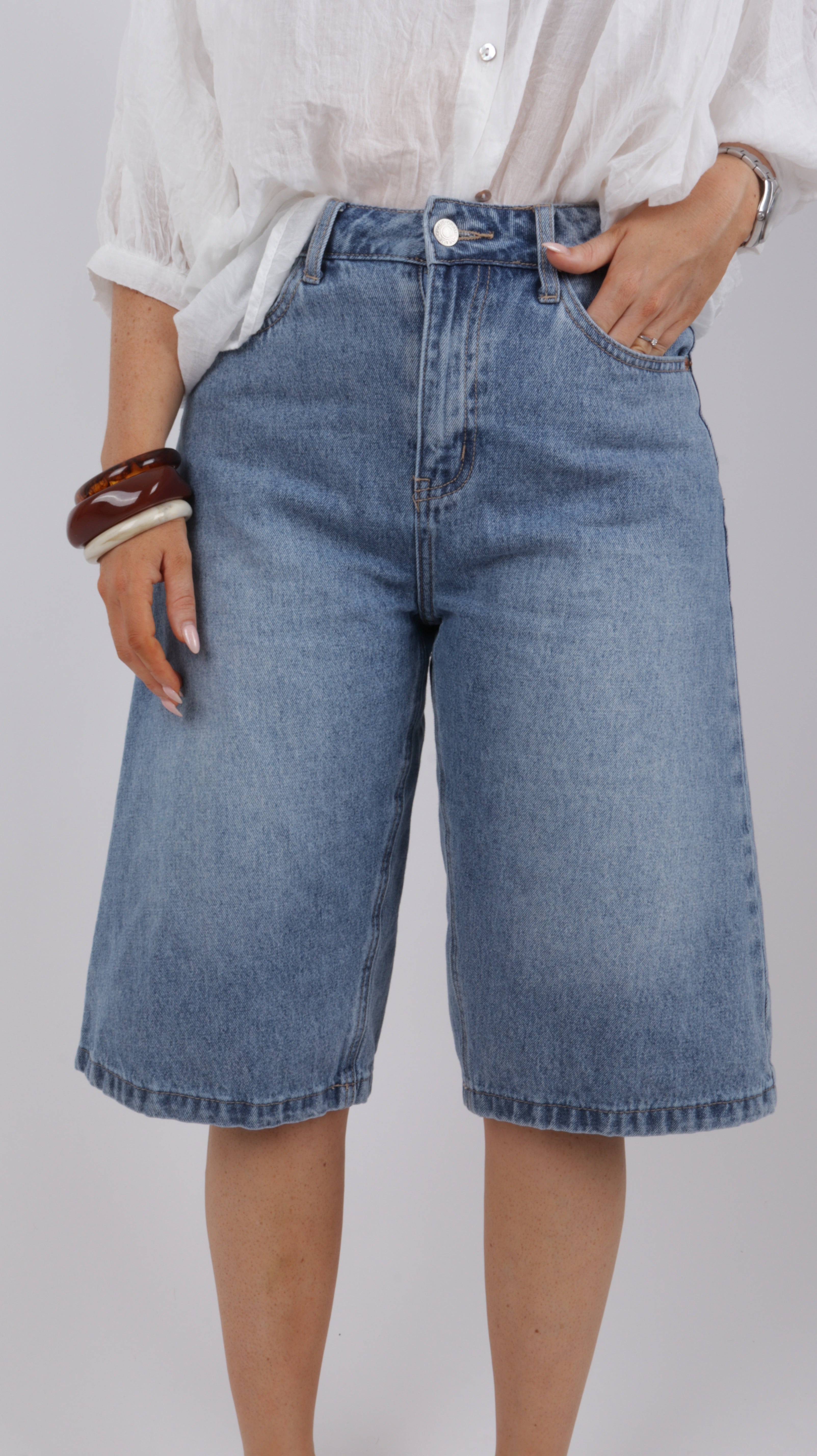 BERMUDA JEAN VIC JEAN