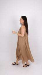 PRÉCOMMANDE - ROBE COL MONTANT LOUISE CAMEL